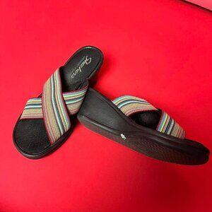 Sketchers / Memory foam wedge sandals with rainbow top 💚🖤​​​​
